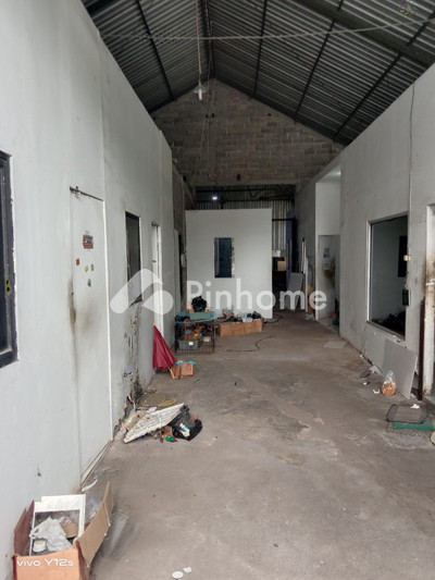 Sewa Ruko di Ngemplak, Kab. Sleman, 2 KM, LB 1000m²