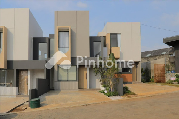 Rumah Dijual di Tamaruma Sawangan, Sawangan, Kota Depok, 2 KM, 2-4 KT, LT 84-258m², LB 58-146m² - 10
