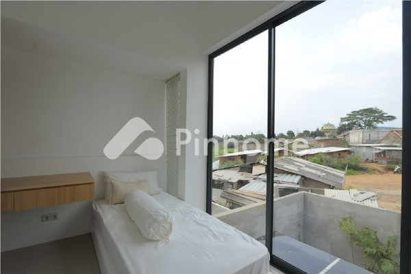 Rumah Dijual di Tamaruma Sawangan, Sawangan, Kota Depok, 2 KM, 2-4 KT, LT 84-258m², LB 58-146m² - 23