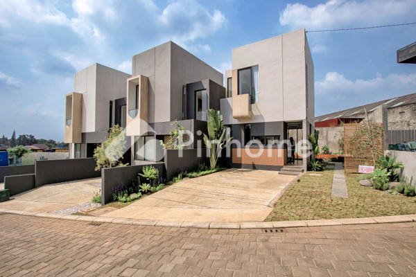 Rumah Dijual di Tamaruma Sawangan, Sawangan, Kota Depok, 2 KM, 2-4 KT, LT 84-258m², LB 58-146m² - 2