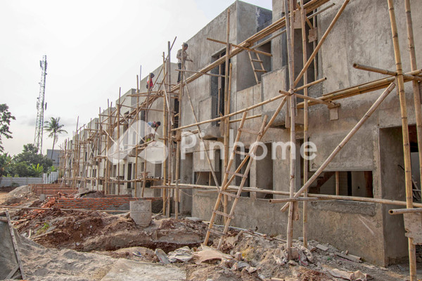 Rumah Dijual di Tamaruma Sawangan, Sawangan, Kota Depok, 2 KM, 2-4 KT, LT 84-258m², LB 58-146m² - 26