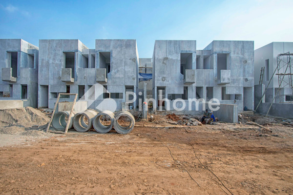 Rumah Dijual di Tamaruma Sawangan, Sawangan, Kota Depok, 2 KM, 2-4 KT, LT 84-258m², LB 58-146m² - 28
