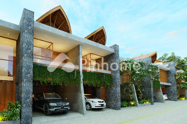 Rumah Dijual di Taman Famindo Canggu, Kuta Utara, Kab. Badung, 3 KM, 2-2 KT, LT 122-252m², LB 160-320m² - 1