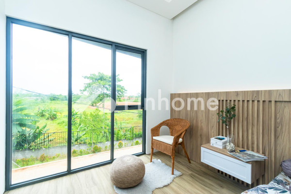 Rumah Dijual di New Abaya Village, Cisauk, Kab. Tangerang, 2 KM, 3-3 KT, LT 72-72m², LB 75-75m² - 24