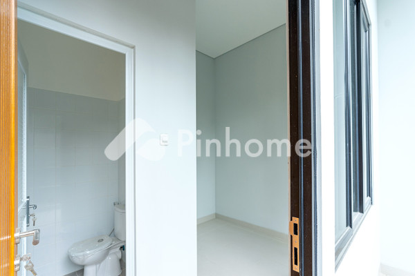 Rumah Dijual di The Agathis, Pancoran Mas, Kota Depok, 2 KM, 3-3 KT, LT 68-68m², LB 75-75m² - 8
