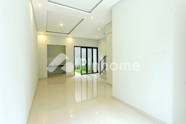 Rumah Dijual di The Agathis, Pancoran Mas, Kota Depok, 2 KM, 3-3 KT, LT 68-68m², LB 75-75m² - 11