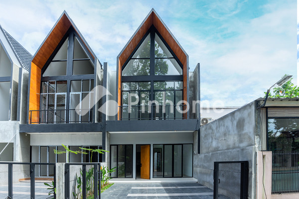 Rumah Dijual di The Agathis, Pancoran Mas, Kota Depok, 2 KM, 3-3 KT, LT 68-68m², LB 75-75m² - 1
