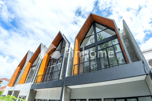 Rumah Dijual di The Agathis, Pancoran Mas, Kota Depok, 2 KM, 3-3 KT, LT 68-68m², LB 75-75m² - 3