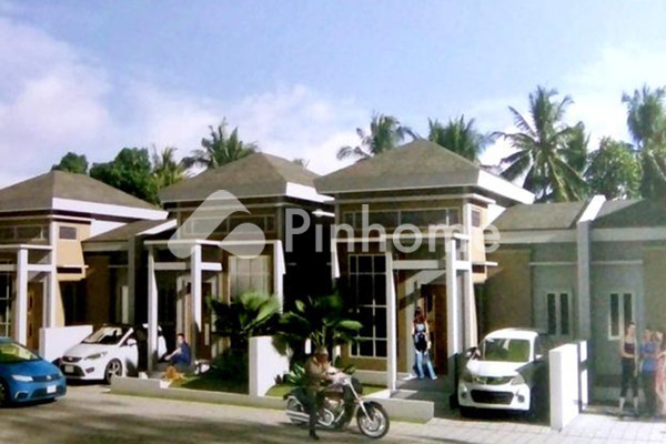 Rumah Dijual di Griya Maleosan Indah, Mapanget, Kota Manado, 1,3 KM, 2-3 KT, LT 100-300m², LB 60-150m² - 11
