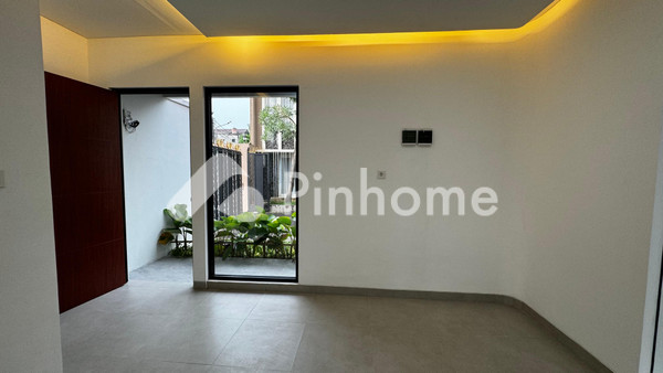 Rumah Dijual di One Cabe Residence, Pamulang, Kota Tangerang Selatan - 1