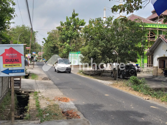 Rumah Dijual di Cluster UMY Cempaka 3, Kasihan, Kab. Bantul, 2 KM, 2-2 KT, LT 97-97m², LB 65-65m² - 2
