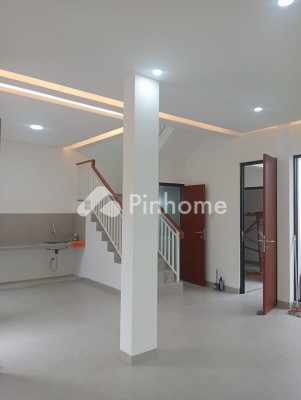 Rumah Dijual di One Cabe Residence, Pamulang, Kota Tangerang Selatan - 3