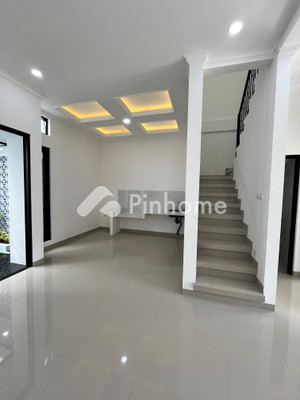 Rumah Dijual di Dijual Rumah Siap Huni Bangunan Baru Graha Bintaro, Pondok Aren, Kota Tangerang Selatan - 2