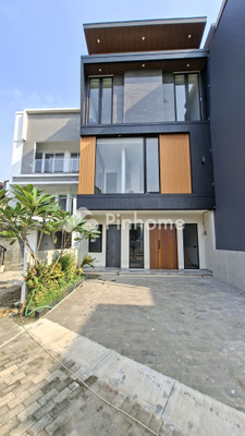 Rumah Dijual di TAMAYA RESIDENCE, Cilandak, Kota Jakarta Selatan - 3