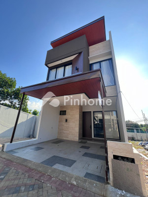 Rumah Dijual di ZenitParc Hill Cirendeu, Ciputat Timur, Kota Tangerang Selatan, 2 KM, 3-3 KT, LT 72-72m², LB 90-90m²