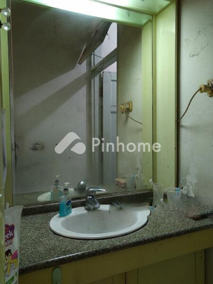 Rumah Dijual di Kalideres, Kota Jakarta Barat, 3 KM, 5 KT, LT 353m², LB 300m² - 4