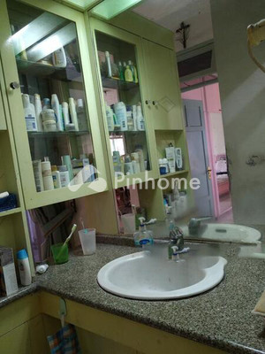 Rumah Dijual di Kalideres, Kota Jakarta Barat, 3 KM, 5 KT, LT 353m², LB 300m² - 5