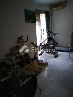 Rumah Dijual di Kalideres, Kota Jakarta Barat, 3 KM, 5 KT, LT 353m², LB 300m² - 9