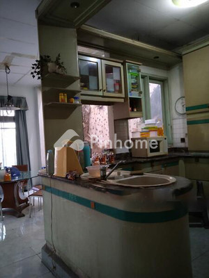 Rumah Dijual di Kalideres, Kota Jakarta Barat, 3 KM, 5 KT, LT 353m², LB 300m² - 3