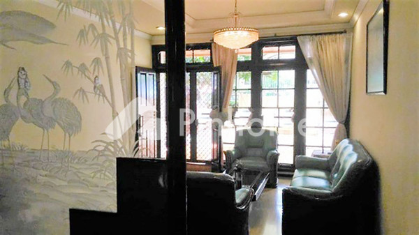 Rumah Dijual di Penjaringan, Kota Jakarta Utara, 4 KM, 5 KT, LT 360m², LB 480m²