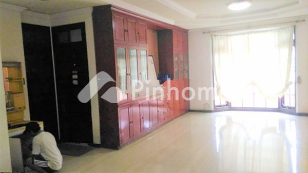 Rumah Dijual di Penjaringan, Kota Jakarta Utara, 4 KM, 5 KT, LT 360m², LB 480m² - 8