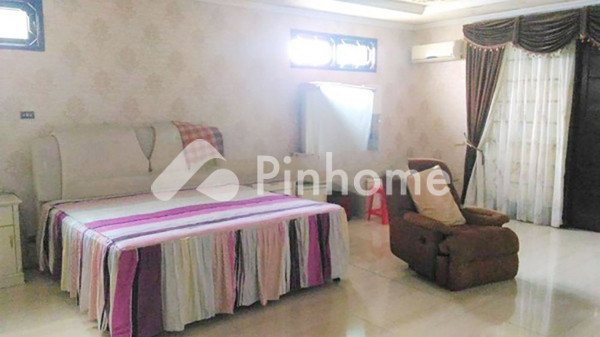Rumah Dijual di Penjaringan, Kota Jakarta Utara, 4 KM, 5 KT, LT 360m², LB 480m² - 2