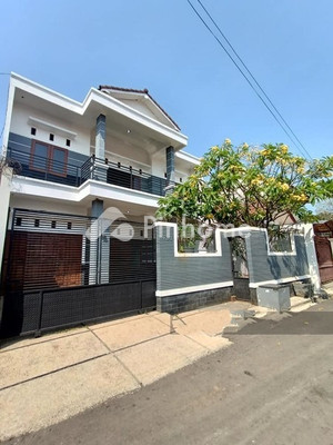 Rumah Dijual di Duren Sawit, Kota Jakarta Timur, 3 KM, 5 KT, LB 300m²