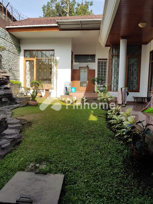 Rumah Dijual di Sukasari, Kota Bandung, 4 KM, 5 KT, LT 490m², LB 300m² - 2