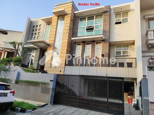 Rumah Dijual di Tanjung Priok, Kota Jakarta Utara, 5 KM, 5 KT, LT 396m², LB 930m²
