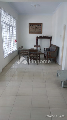 Rumah Dijual di Wirobrajan, Kota Yogyakarta, 3 KM, 4 KT, LT 300m², LB 200m² - 2