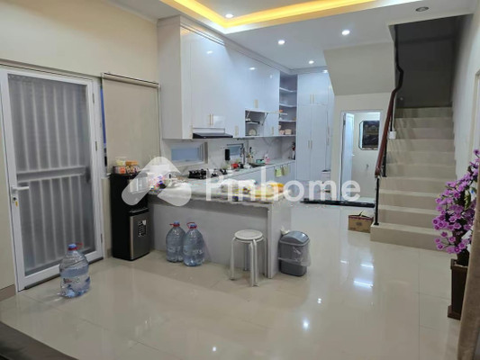Rumah Dijual di Denpasar Selatan, Kota Denpasar, 4 KM, 3 KT, LT 200m², LB 250m² - 5