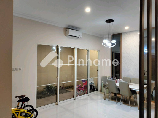 Rumah Dijual di Rappocini, Kota Makassar, 5 KM, 4 KT, LT 144m², LB 165m² - 1