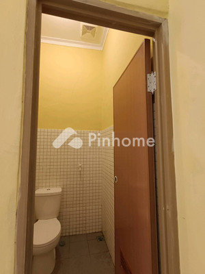 Sewa Rumah di Bekasi Barat, Kota Bekasi, 1 KM, 1 KT, LT 36m², LB 40m² - 9