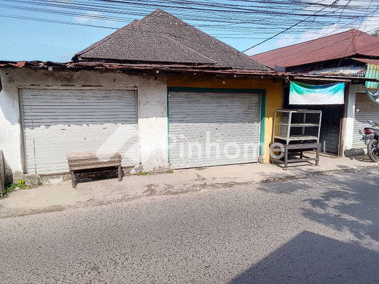 Rumah Dijual di Banjarmasin Selatan, Kota Banjarmasin, 2 KM, 3 KT, LT 230m�², LB 230m² - 3