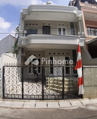 Rumah Dijual di Kelapa Gading, Kota Jakarta Utara, 3 KM, 4 KT, LT 106m², LB 126m²