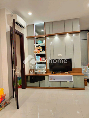 Rumah Dijual di Rappocini, Kota Makassar, 5 KM, 4 KT, LT 144m², LB 165m² - 2