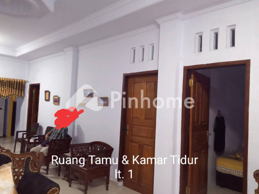 Rumah Dijual di Malalayang, Kota Manado, 4 KM, 13 KT, LT 208m², LB 216m² - 23