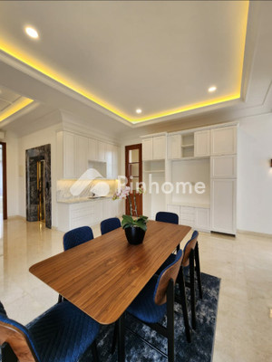 Rumah Dijual di Cilandak, Kota Jakarta Selatan, 5 KM, 6 KT, LT 600m², LB 750m² - 2