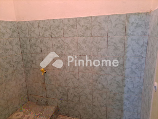 Rumah Dijual di Telukjambe Timur, Kab. Karawang, 2 KM, 4 KT, LT 180m², LB 120m² - 8