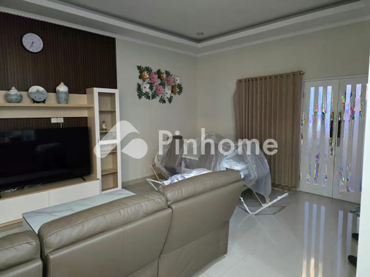 Rumah Dijual di Denpasar Selatan, Kota Denpasar, 4 KM, 3 KT, LT 200m², LB 250m² - 2