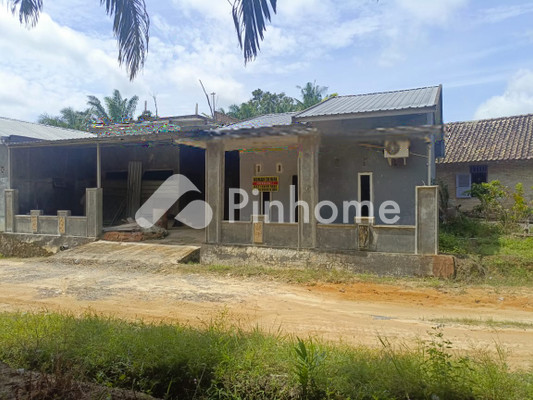 Rumah Dijual di Kumai, Kab. Kotawaringin Barat, 3 KM, 4 KT, LT 590m², LB 500m²