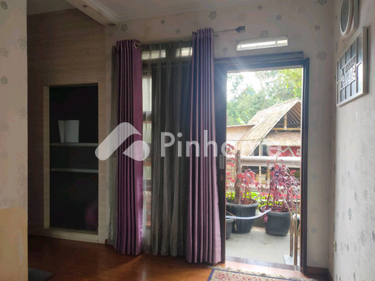 Rumah Dijual di Sukasari, Kota Bandung, 5 KM, 6 KT, LT 378m², LB 450m² - 1