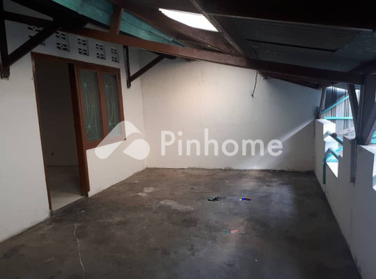 Ruko Dijual di Bandung Kulon, Kota Bandung, 1 KM, LB 140m² - 4