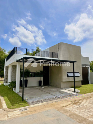 Rumah Dijual di Kartoharjo, Kota Madiun, 2 KM, 3 KT, LT 126m², LB 90m²