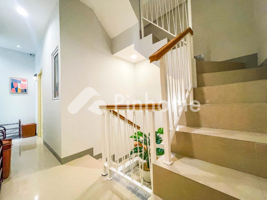 Rumah Dijual di Grogol Petamburan, Kota Jakarta Barat, 17 KM, 17 KT, LT 66m², LB 263m² - 10