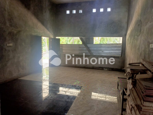 Rumah Dijual di Kumai, Kab. Kotawaringin Barat, 3 KM, 4 KT, LT 590m², LB 500m² - 12