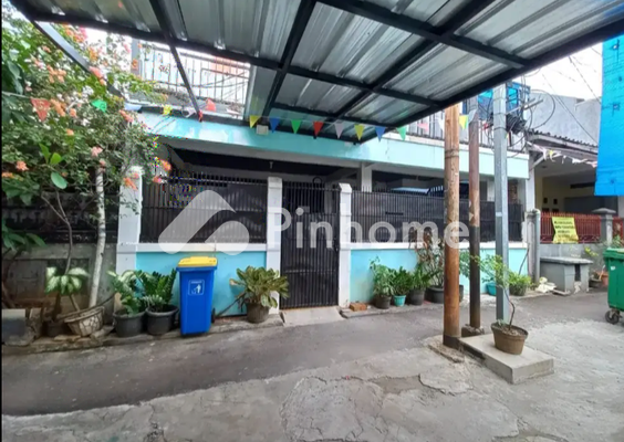 Rumah Dijual di Duren Sawit, Kota Jakarta Timur, 2 KM, 4 KT, LT 102m², LB 90m²