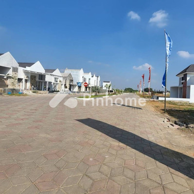 Rumah Dijual di Wonoasri, Kab. Madiun, 1 KM, 2 KT, LT 607m², LB 207m² - 9