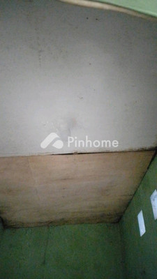 Rumah Dijual di Telukjambe Timur, Kab. Karawang, 2 KM, 4 KT, LT 180m², LB 120m² - 4