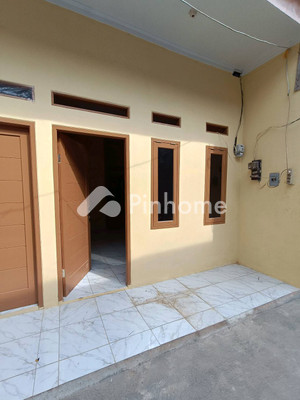 Sewa Rumah di Bekasi Barat, Kota Bekasi, 1 KM, 1 KT, LT 36m², LB 40m² - 3